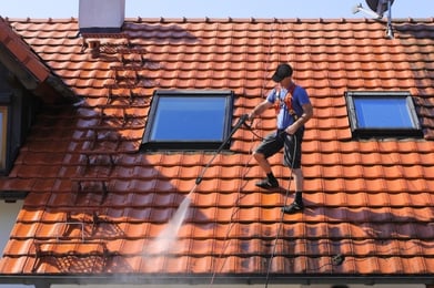 How to maintain a roof: 5 tips for home owners